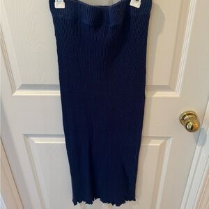 Knitted navy midi skirt